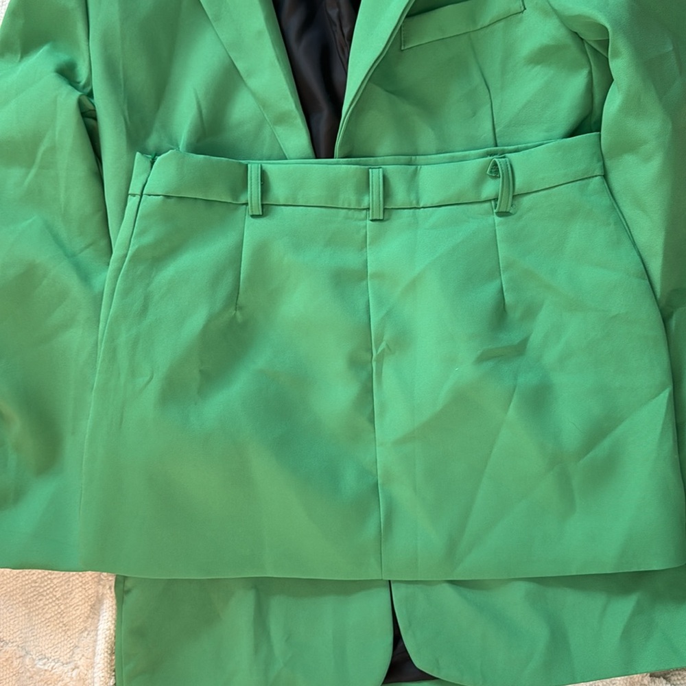 Custom Green Suit Set - - Picture 4 of 5